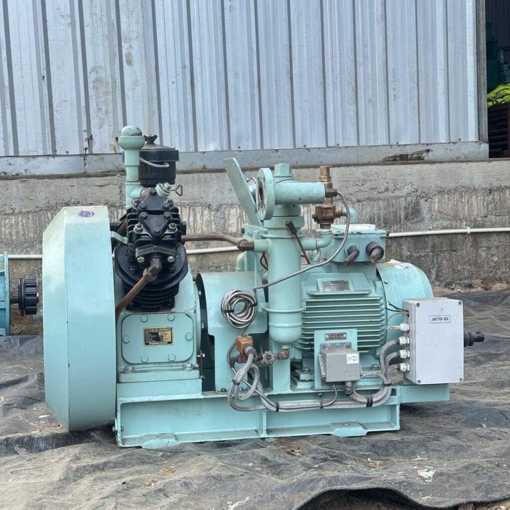 DONGHWA - AHV 30 - MARINE AIR COMPRESSOR