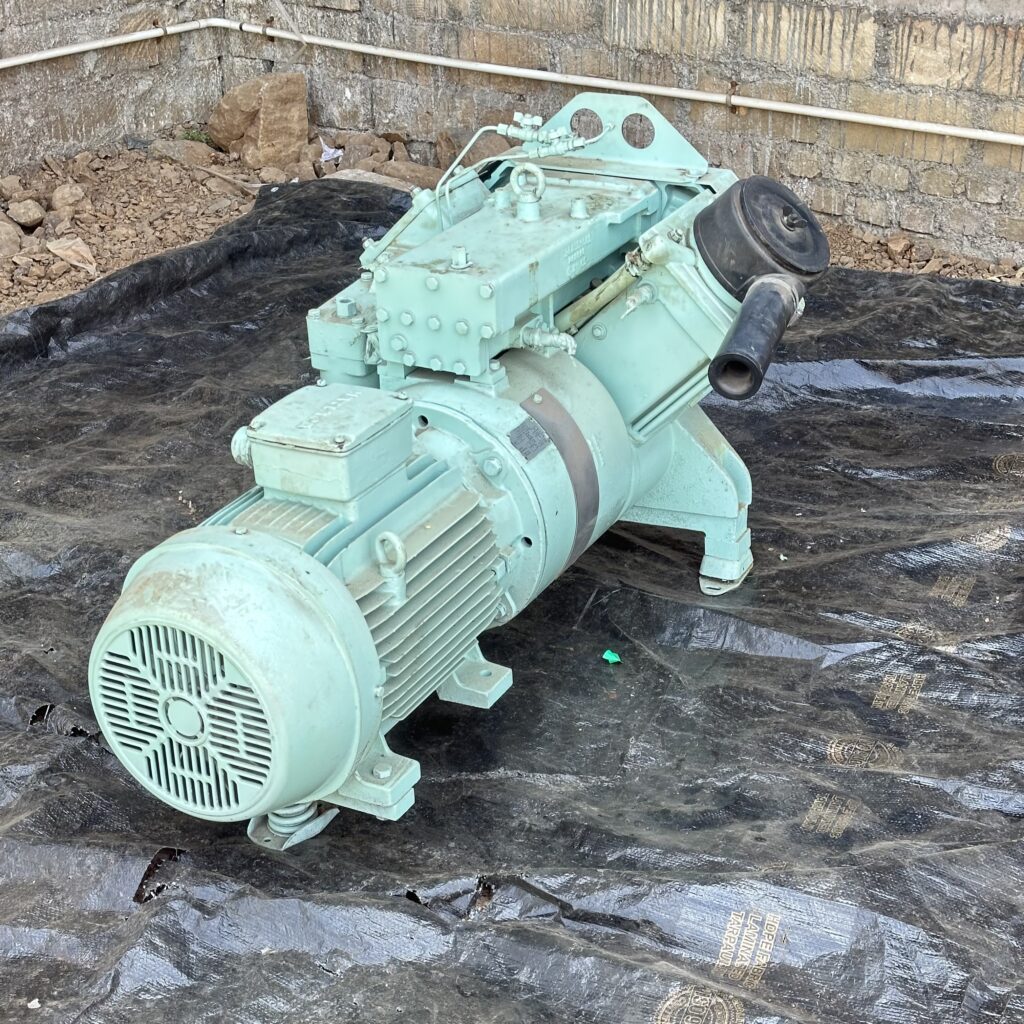 HATLAPA - V150 - MARINE AIR COMPRESSOR - Image 4