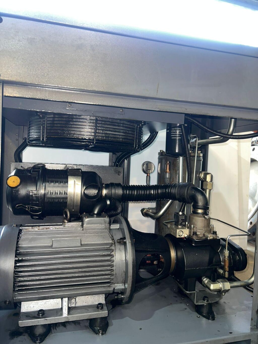 JINHUA JUCAI - 20HP - SCREW AIR COMPRESSOR - Image 5