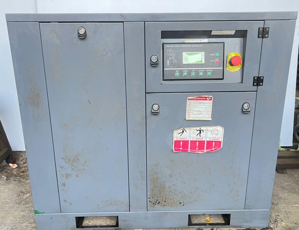 JINHUA JUCAI - 20HP - SCREW AIR COMPRESSOR