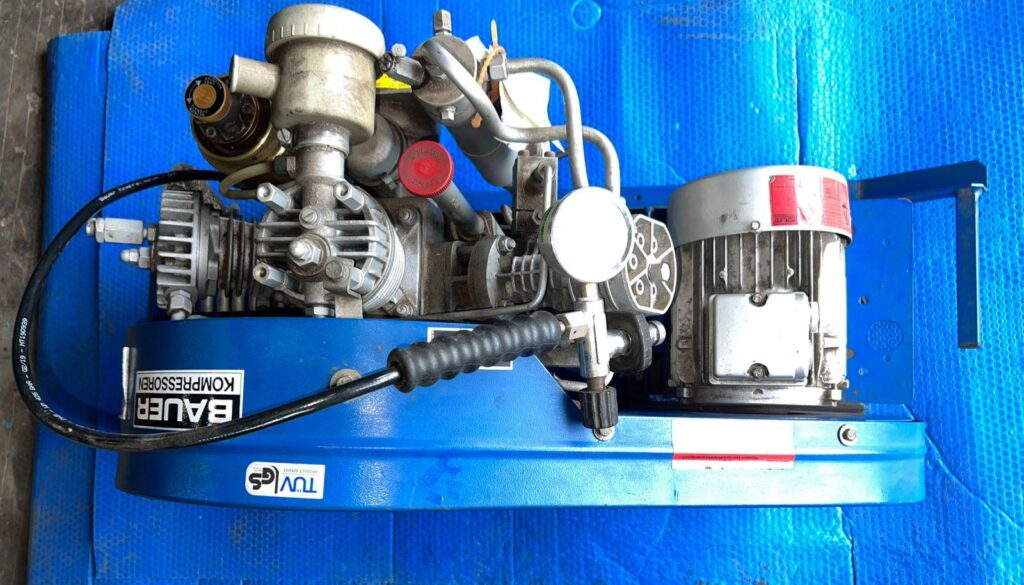 BAUER - U3E - BREATHING AIR COMPRESSOR - Image 5