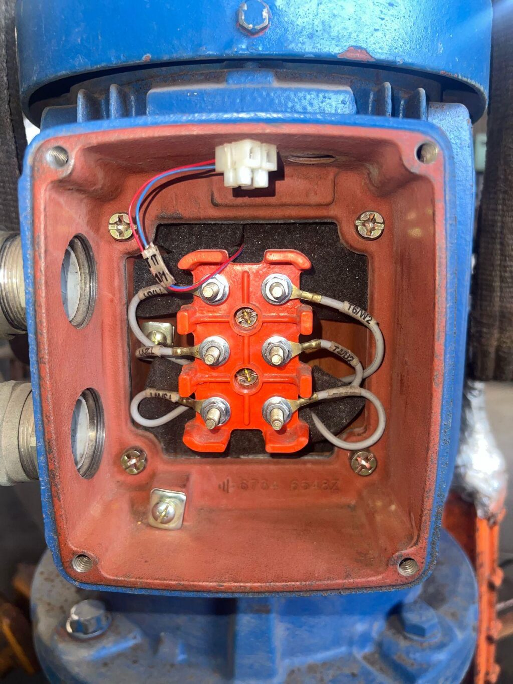 AZCUE - LN 65/250 - VERTICAL CENTRIFUGAL PUMP - Image 6