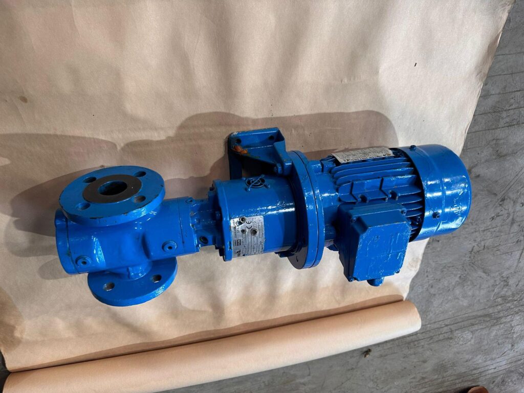 KSB - KF-32 - GEAR PUMP MOTOR SET - Image 4